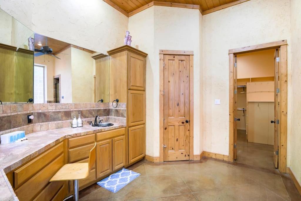 Texas Ranch House With 5 Bedroom And Fish Pond Dallas Exteriör bild
