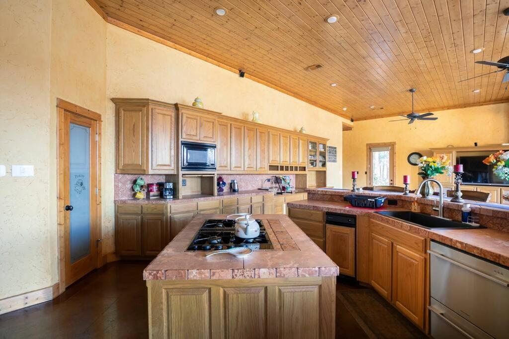 Texas Ranch House With 5 Bedroom And Fish Pond Dallas Exteriör bild