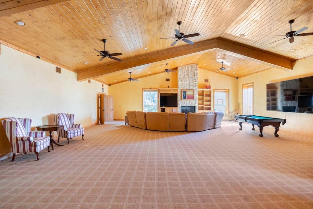 Texas Ranch House With 5 Bedroom And Fish Pond Dallas Exteriör bild